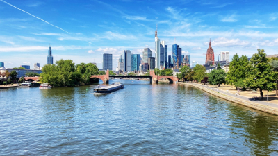 Frankfurt - Finanzmetropole mit vielen Gesichtern