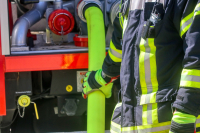 GroÃbrand in MÃ¼nchen - Dachstuhl in Flammen